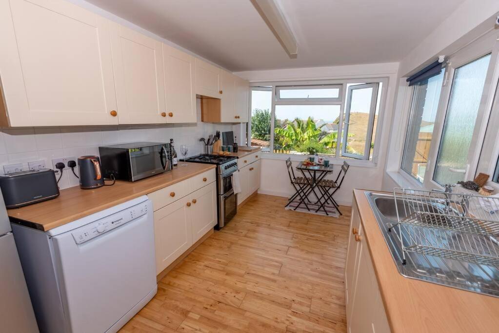 The Tempest, Sea Views, Coastal & Rural Walks. Apartment Илфракомб Екстериор снимка