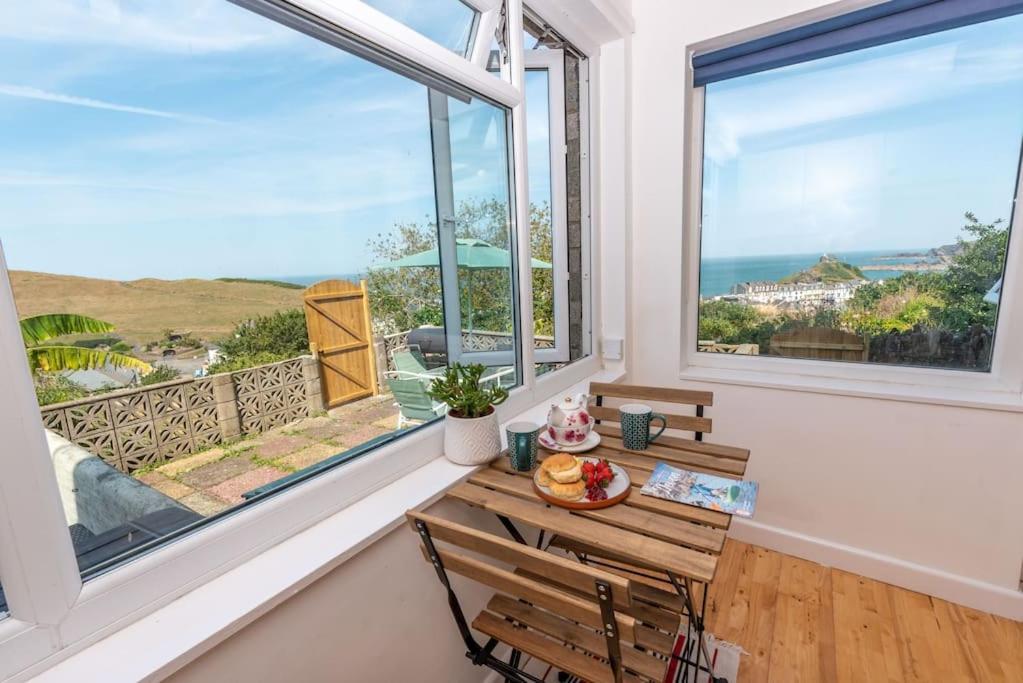 The Tempest, Sea Views, Coastal & Rural Walks. Apartment Илфракомб Екстериор снимка
